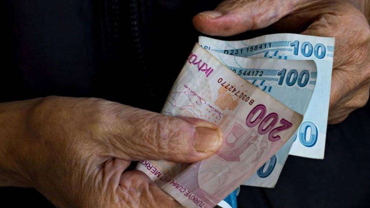 EYT’yi kıl payı kaçıranlara müjde: SGK uzmanı tarih verdi, kademeli emeklilik geliyor! 8